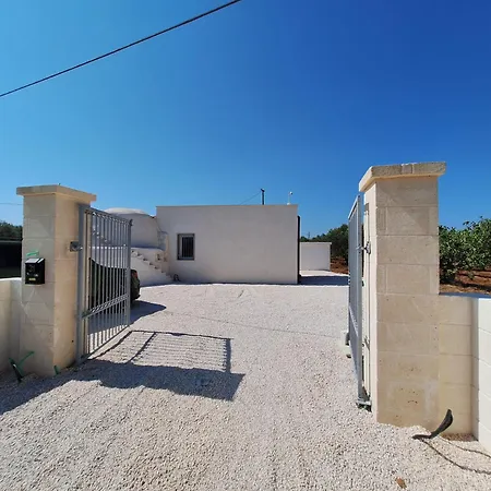 Trullo Ugo * Carovigno