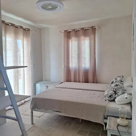Holiday home Trullo Ugo
